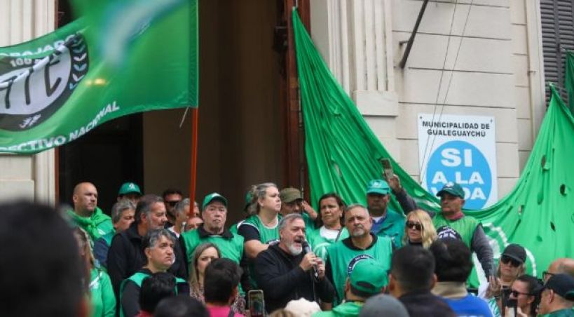 Aguiar: “El Gobierno blanqueó la incorporación de militantes libertarios con remuneraciones extraordinarias”