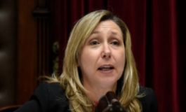 Myriam Bregman: &ldquo;Esta reforma perjudica especialmente a las mujeres trabajadoras&rdquo;