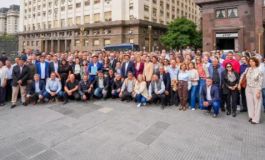 Intendentes evalúan denunciar a Caputo por presunta malversación de fondos