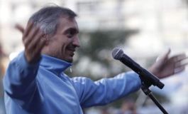 Máximo Kirchner acusó a Macri de 'extorsionar&ldquo; a Milei y lo desafió a ser candidato a presidente el año que viene