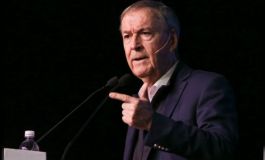 Juan Schiaretti pide la renuncia de Adorni como jefe de Gabinete
