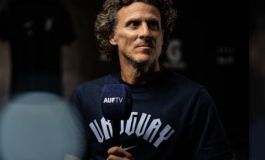 Diego Forlán fue presentado como entrenador de Uruguay
