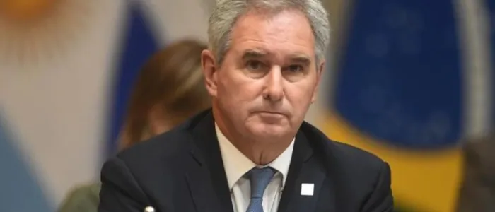 Piden interpelar a Quirno en Diputados por el paso de Flávio Bolsonaro por la Argentina